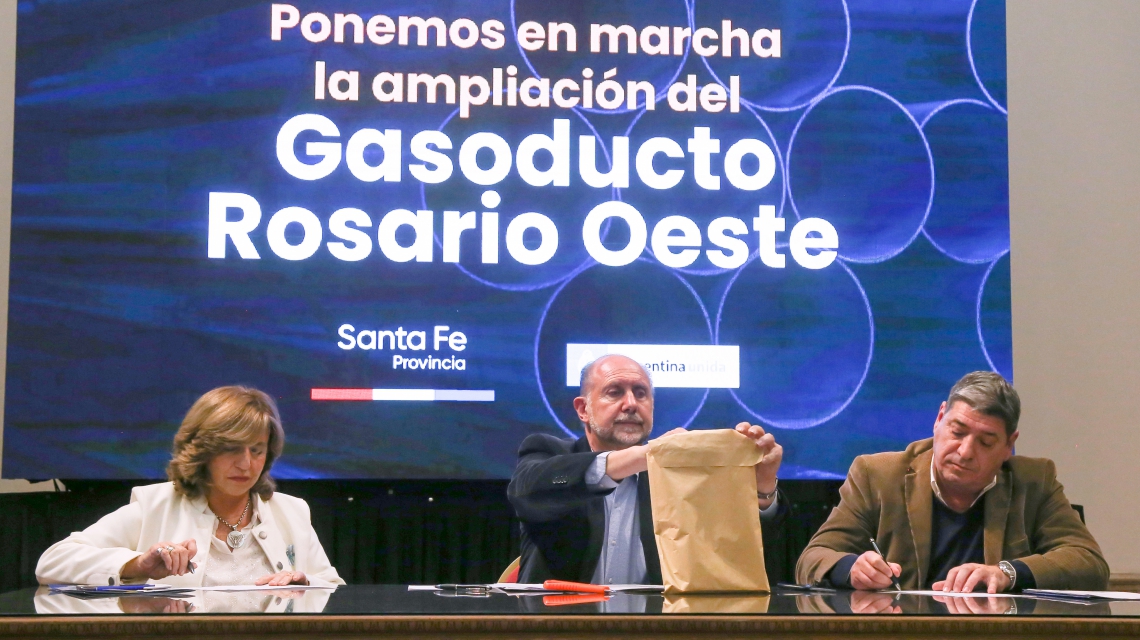 Perotti licitó la histórica ampliación del gasoducto Gran Rosario, una obra clave para Funes